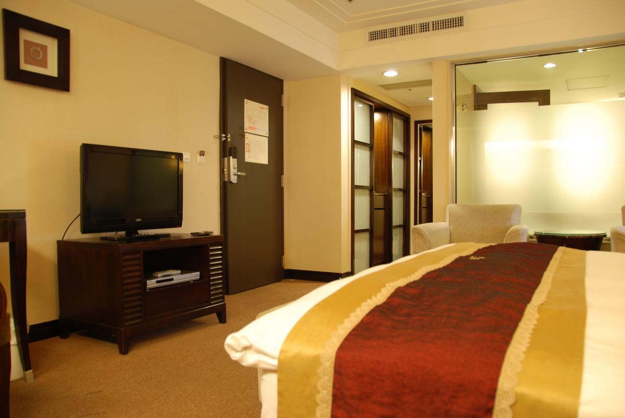 Nisus Hotel Taipei Exterior photo