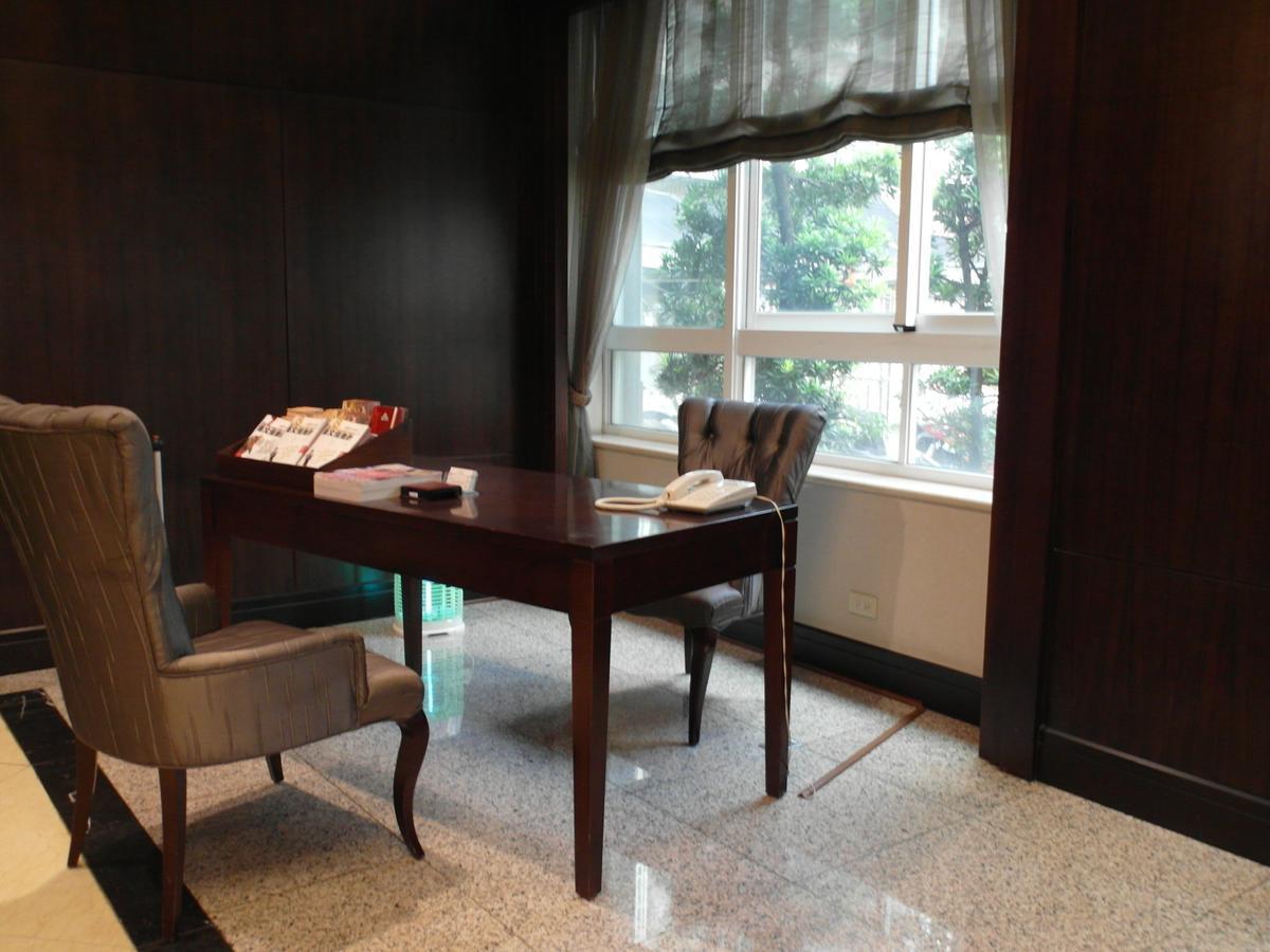 Nisus Hotel Taipei Exterior photo