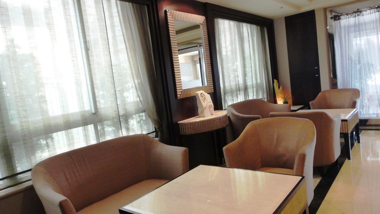 Nisus Hotel Taipei Exterior photo