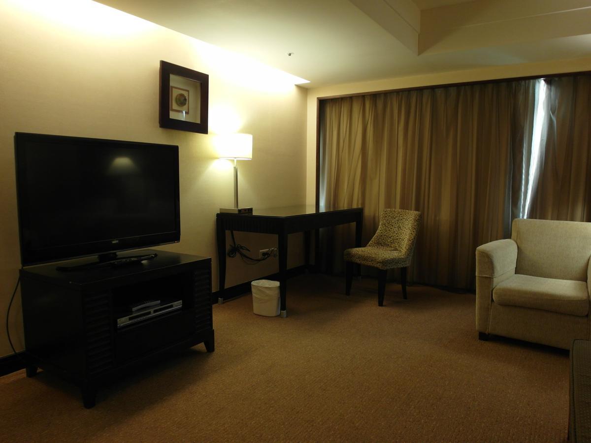 Nisus Hotel Taipei Exterior photo