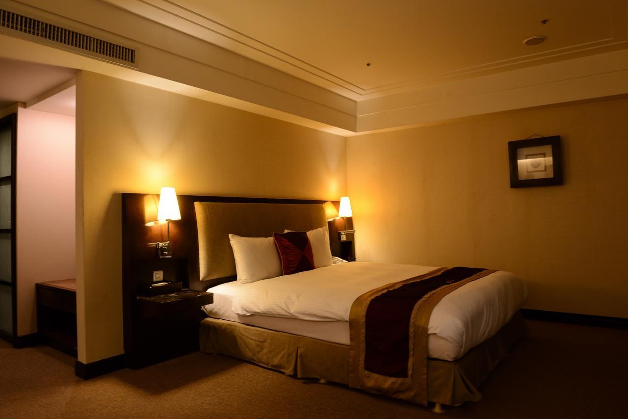 Nisus Hotel Taipei Exterior photo