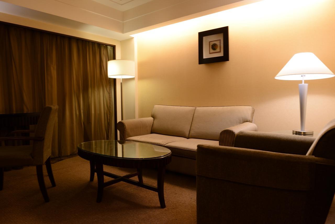 Nisus Hotel Taipei Exterior photo