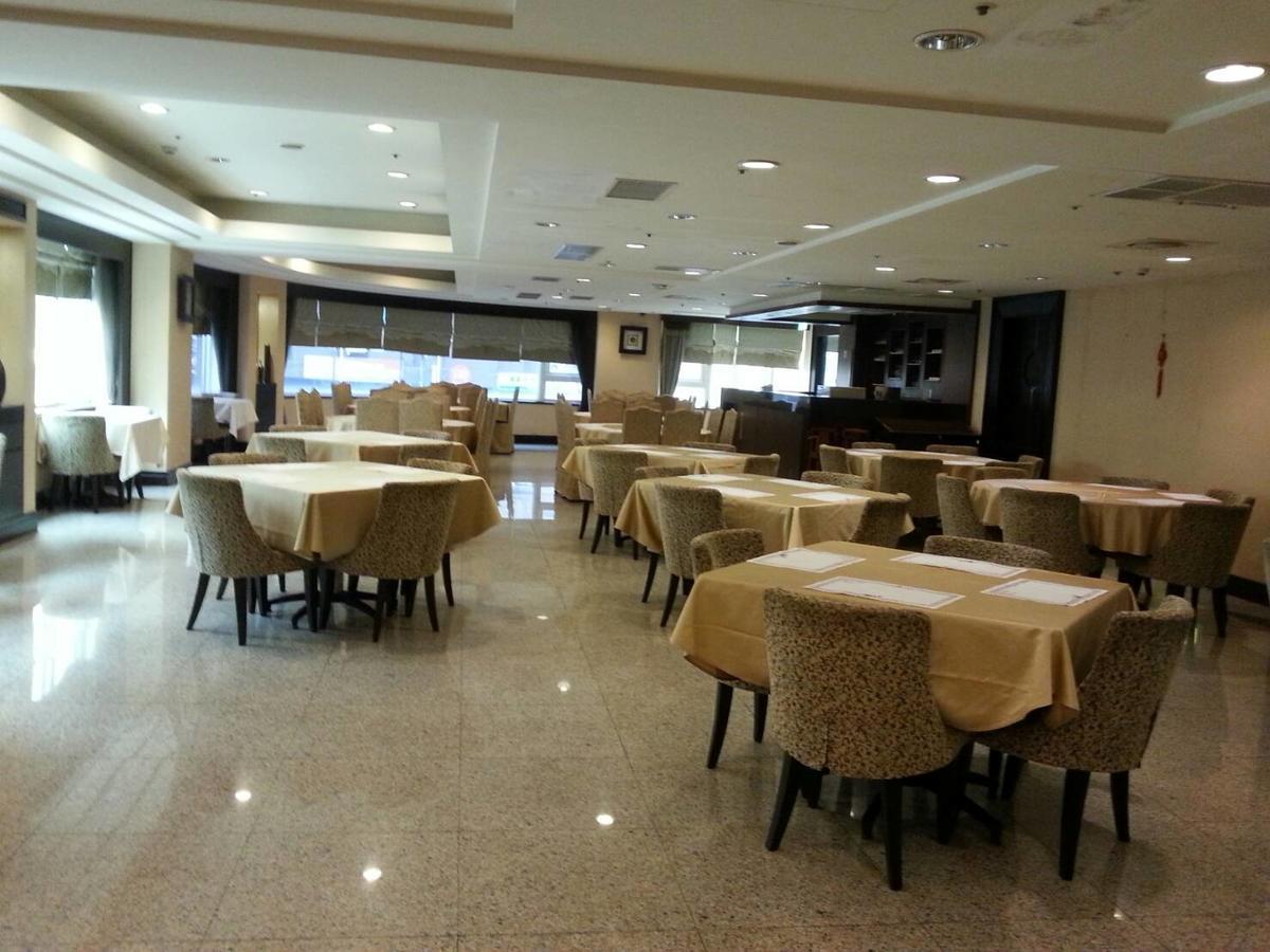 Nisus Hotel Taipei Exterior photo